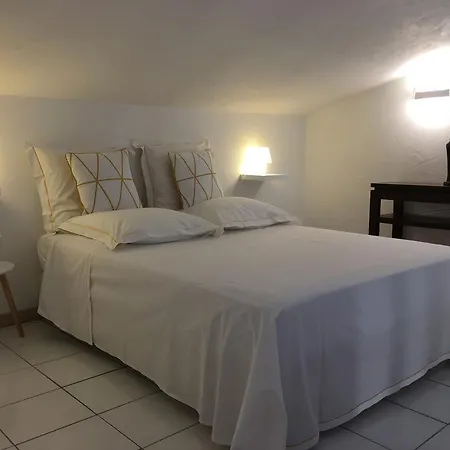Antoinette Guest house *